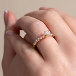 Chisholm Hunter 18ct Yellow Gold Brilliant 1.40ct Diamond Solitaire -Chisholm Hunter 1 001 01 0292 om 2