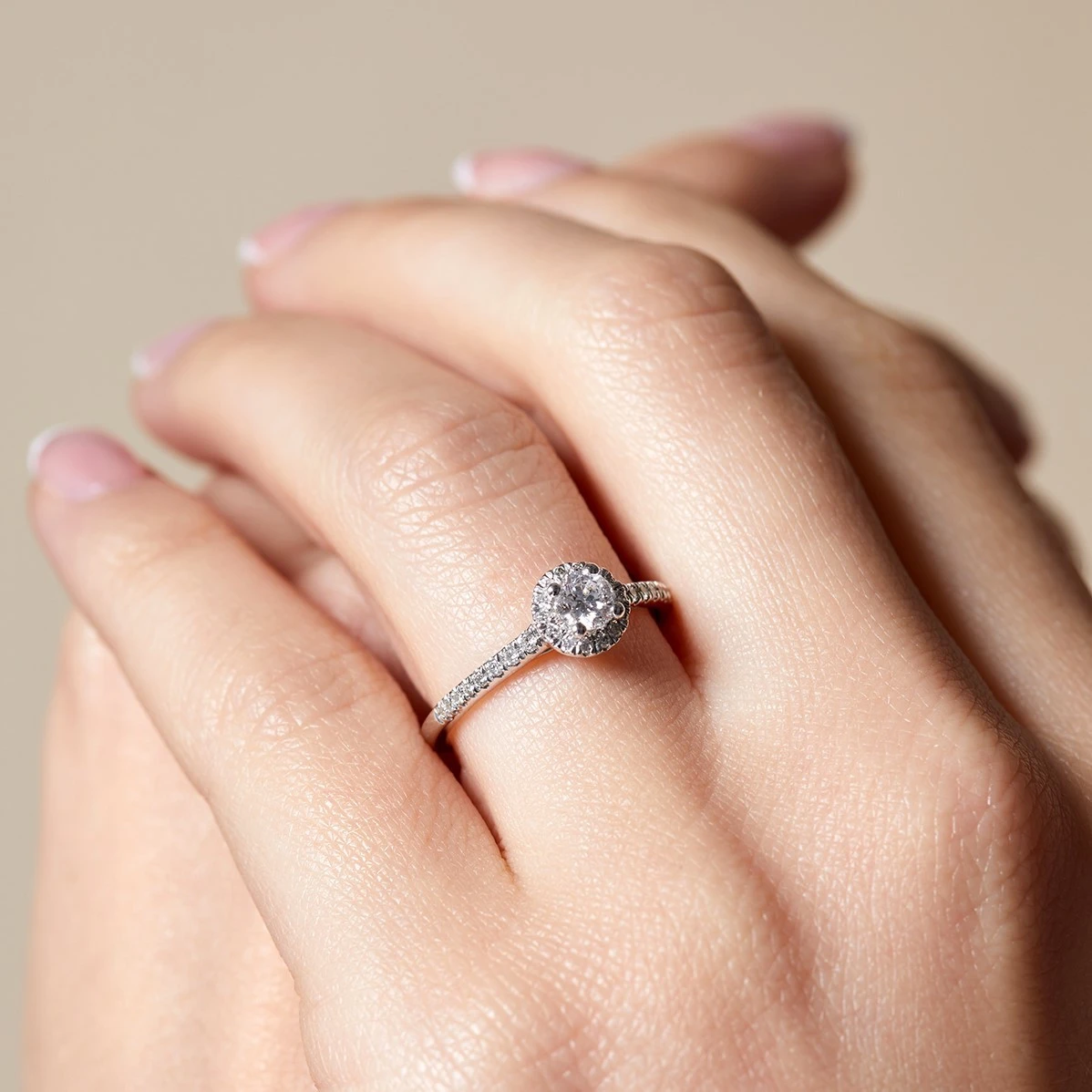 Chisholm Hunter 9ct White Gold Round Brilliant 0.50ct Diamond Halo Solitaire Ring 4 Chisholm Hunter 9ct White Gold Round Brilliant 0.50ct Diamond Halo Solitaire Ring - Image 2