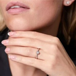 Chisholm Hunter 9ct White Gold Pear Cut 0.25ct Diamond Solitaire Ring -Chisholm Hunter 1 001 78 0134 om 1a