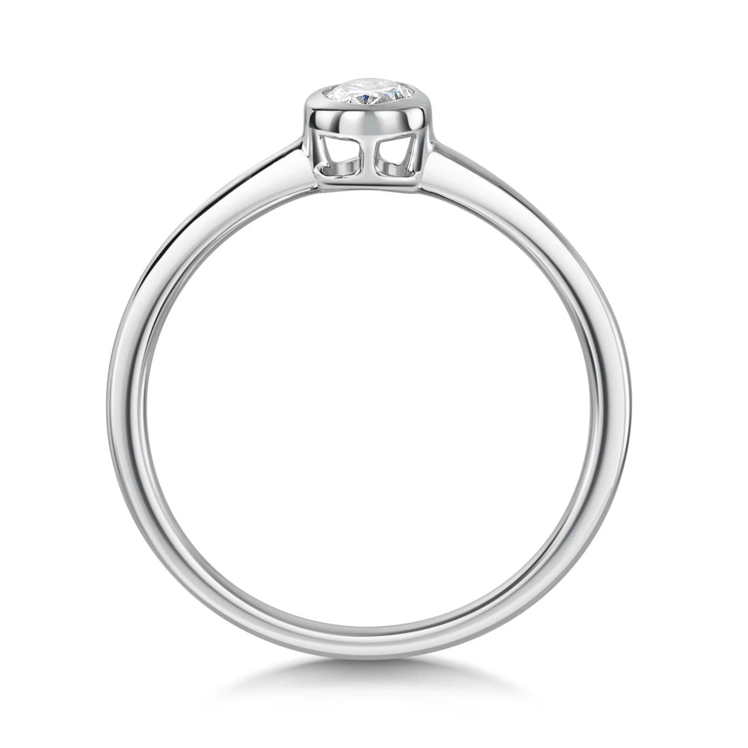 Chisholm Hunter 9ct White Gold Oval Cut 0.25ct Diamond Solitaire Ring 5 Chisholm Hunter 9ct White Gold Oval Cut 0.25ct Diamond Solitaire Ring - Image 3