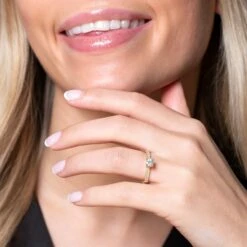 Chisholm Hunter 18ct Yellow Gold Brilliant Cut 0.70ct Diamond Solitaire Ring 17 Chisholm Hunter 18ct Yellow Gold Brilliant Cut 0.70ct Diamond Solitaire Ring -Chisholm Hunter 1 001 93 0047 ls 2