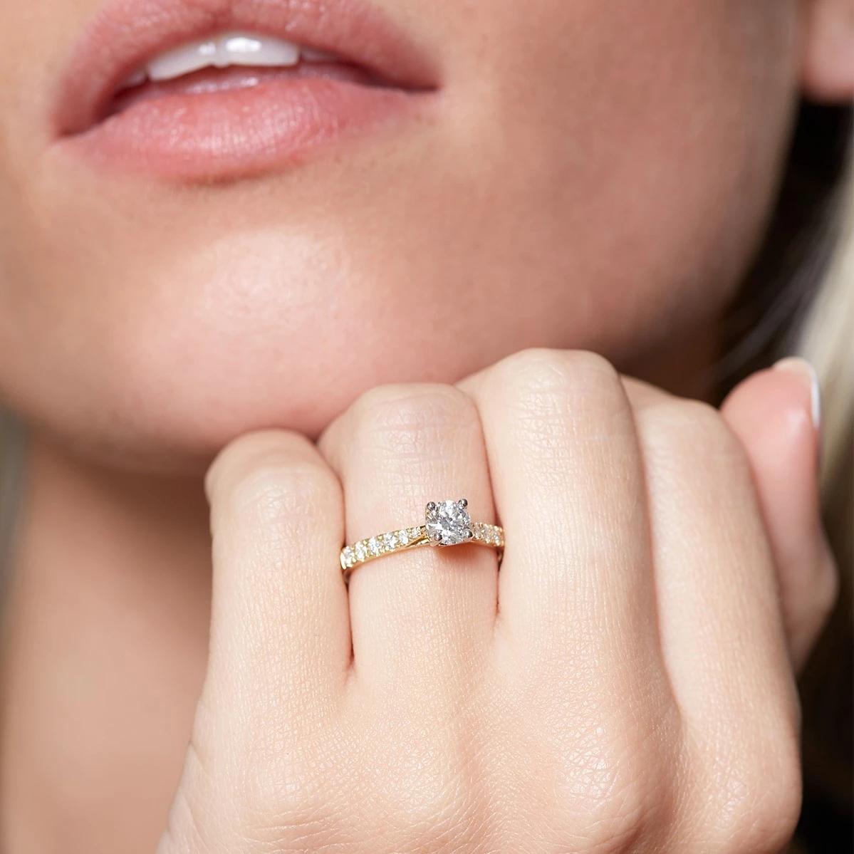 Chisholm Hunter 18ct Yellow Gold Brilliant Cut 0.70ct Diamond Solitaire Ring 4 Chisholm Hunter 18ct Yellow Gold Brilliant Cut 0.70ct Diamond Solitaire Ring - Image 2