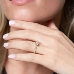 Chisholm Hunter 18ct Yellow Gold Brilliant Cut 0.70ct Diamond Solitaire Ring 19 Chisholm Hunter 18ct Yellow Gold Brilliant Cut 0.70ct Diamond Solitaire Ring -Chisholm Hunter 1 001 93 0047 om 3