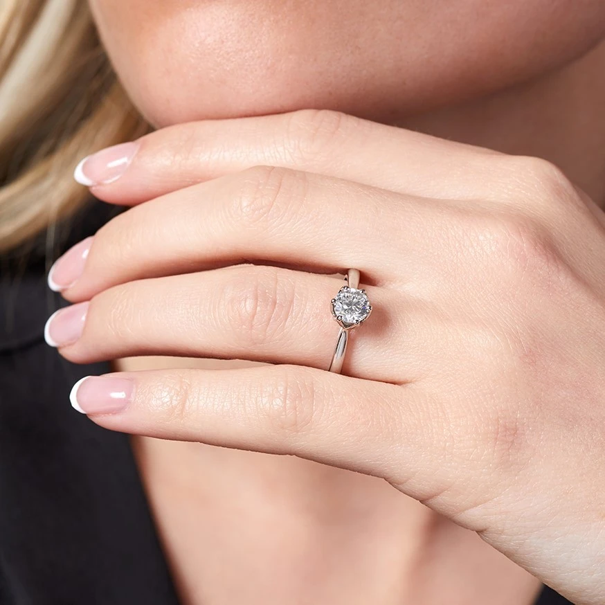 Chisholm Hunter Platinum Brilliant Cut 1.00ct Diamond Solitaire Ring 4 Chisholm Hunter Platinum Brilliant Cut 1.00ct Diamond Solitaire Ring - Image 2