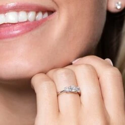 Chisholm Hunter 18ct White Gold 1.00ct Diamond Three Stone Ring -Chisholm Hunter 1 004 02 0289 om 1