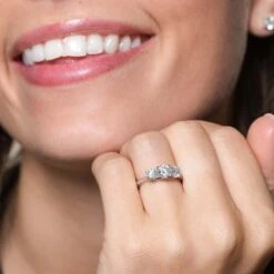 Chisholm Hunter 18ct White Gold 1.50ct Diamond Three Stone Ring -Chisholm Hunter 1 004 02 0291 om 1