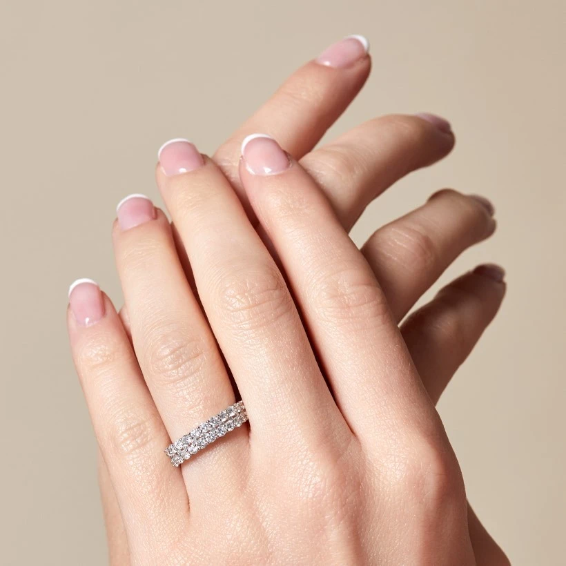 Chisholm Hunter 9ct White Gold Brilliant Cut 1.00ct Diamond Double Row Eternity 4 Chisholm Hunter 9ct White Gold Brilliant Cut 1.00ct Diamond Double Row Eternity - Image 2