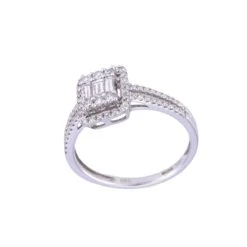 Chisholm Hunter 18ct White Gold Approx 0.60ct Baguette & Round Brilliant Cluster & Diamond Shoulder Ring 7 Chisholm Hunter 18ct White Gold Approx 0.60ct Baguette & Round Brilliant Cluster & Diamond Shoulder Ring -Chisholm Hunter 1 008 02 0381b