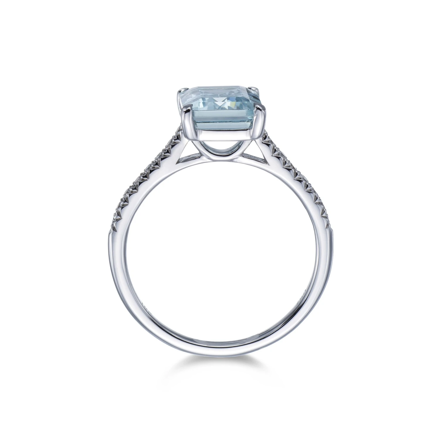 Chisholm Hunter 18ct White Gold 0.14ct Diamond And 2.00ct Aquamarine Solitaire 5 Chisholm Hunter 18ct White Gold 0.14ct Diamond And 2.00ct Aquamarine Solitaire - Image 3