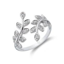 Chisholm Hunter 18ct White Gold Brilliant Cut 0.33ct Diamond Fancy Band