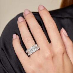 Chisholm Hunter 18ct White Gold Baguette And Brilliant Cut 3.00ct Diamond Ring 10 Chisholm Hunter 18ct White Gold Baguette And Brilliant Cut 3.00ct Diamond Ring -Chisholm Hunter 1 010 02 0423 ls 3