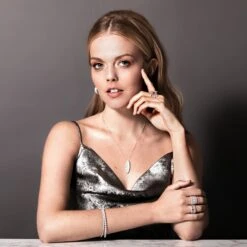 Chisholm Hunter 1857 9ct White Gold Brilliant Cut 1.00ct Diamond Fancy -Chisholm Hunter 1 010 04 0223 lifestyle 1