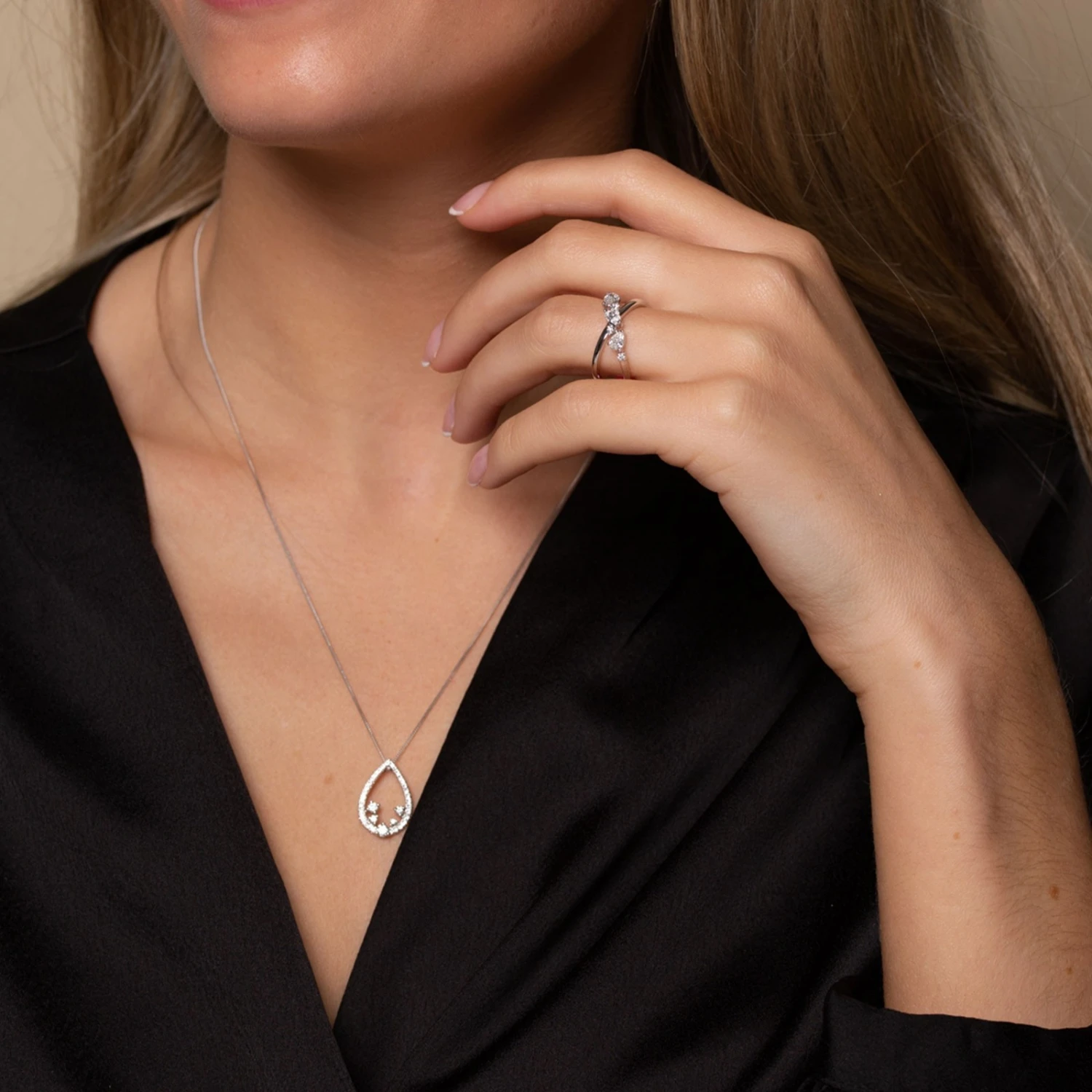 Chisholm Hunter 9ct White Gold Brilliant Cut Diamond 0.31ct Open Pear Shape Pendant 5 Chisholm Hunter 9ct White Gold Brilliant Cut Diamond 0.31ct Open Pear Shape Pendant - Image 3