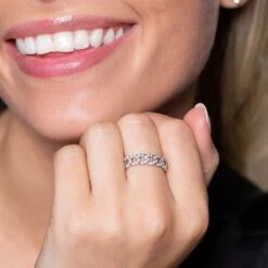 Chisholm Hunter 9ct White Gold 0.36ct Diamond Link Fancy Band Ring -Chisholm Hunter 1 010 04 0246 om 2