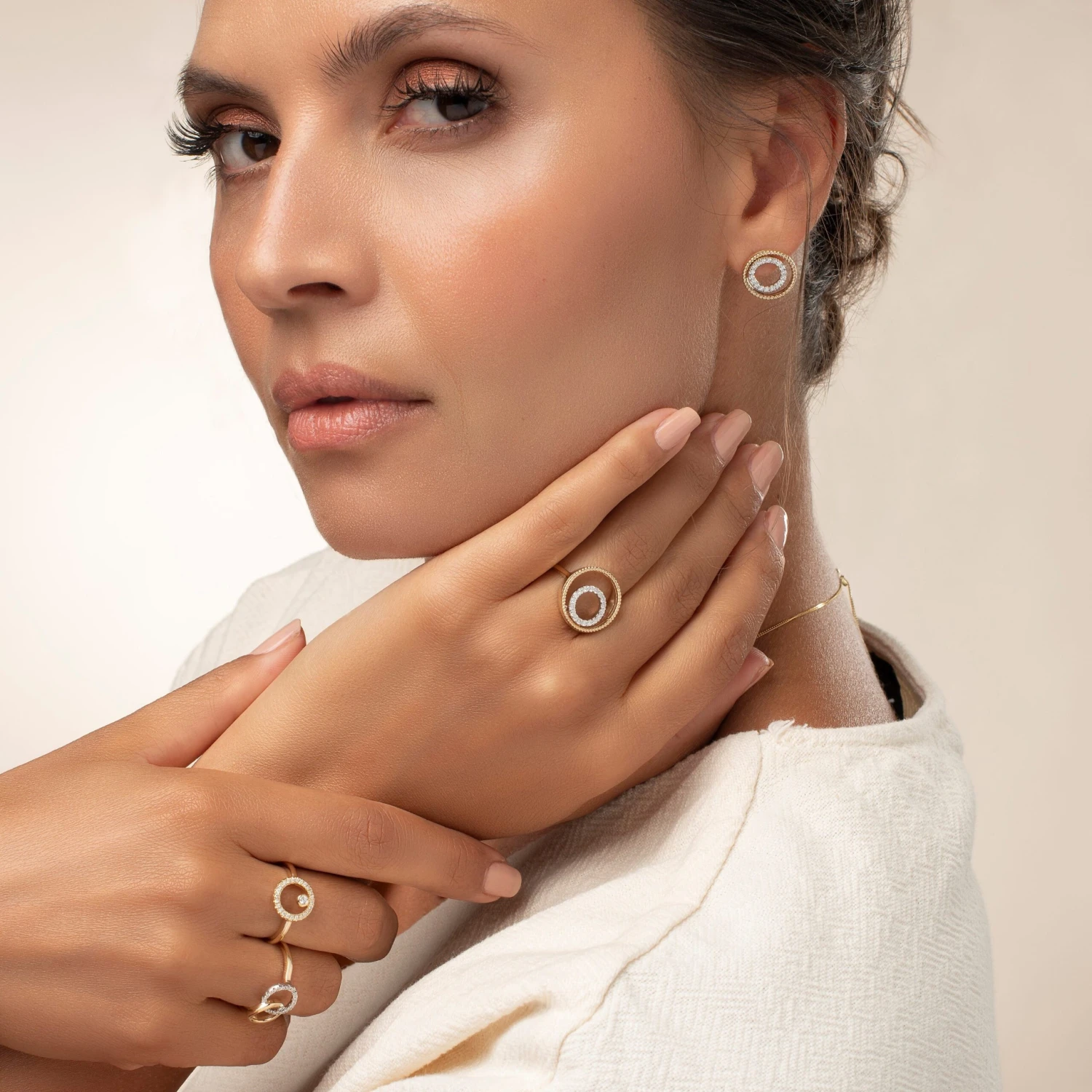 Chisholm Hunter 9ct Yellow Gold Round Brilliant 0.34ct Diamond Double Open Circle Earrings 6 Chisholm Hunter 9ct Yellow Gold Round Brilliant 0.34ct Diamond Double Open Circle Earrings - Image 4