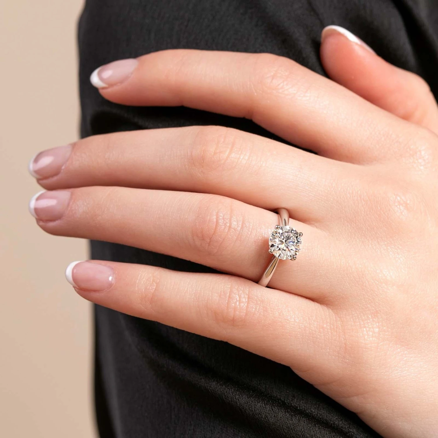 Chisholm Hunter Platinum Round Brilliant Cut 2.00ct Lab Diamond Solitaire Ring 7 Chisholm Hunter Platinum Round Brilliant Cut 2.00ct Lab Diamond Solitaire Ring - Image 5