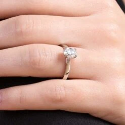 Chisholm Hunter Platinum Oval Cut 1.00ct Lab Grown Diamond Solitaire Ring -Chisholm Hunter 1 031 03 0003 om 2