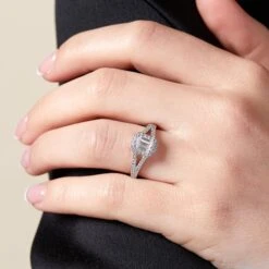 Chisholm Hunter Platinum Emerald Cut 0.95ct Lab Grown Diamond Halo Ring -Chisholm Hunter 1 031 04 0005 om 2