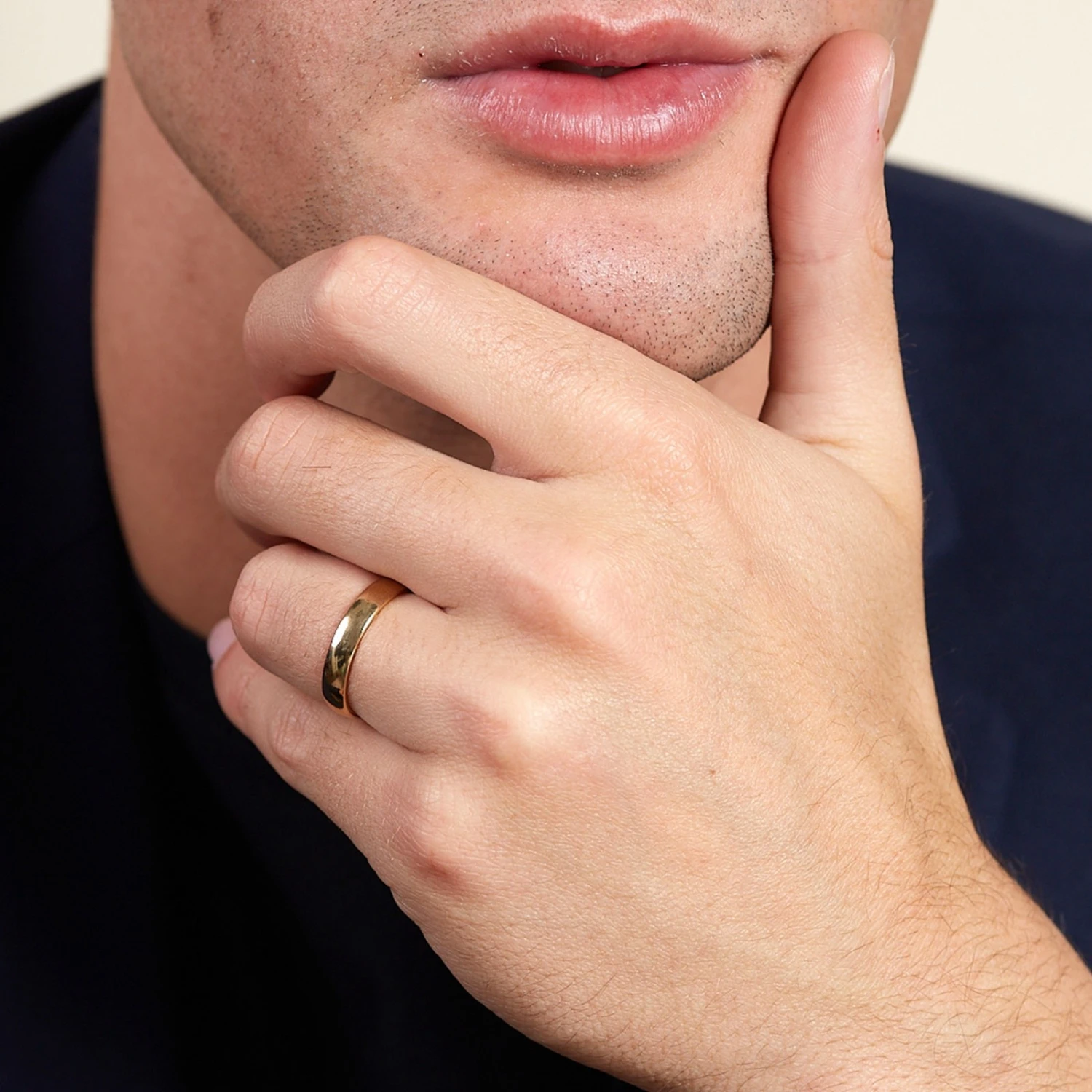 Chisholm Hunter 9ct Yellow Gold Heavy Court 4mm Wedding Ring 4 Chisholm Hunter 9ct Yellow Gold Heavy Court 4mm Wedding Ring - Image 2