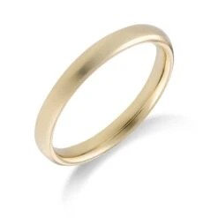 Chisholm Hunter 9ct Yellow Gold Light Court 2.5mm Wedding Ring