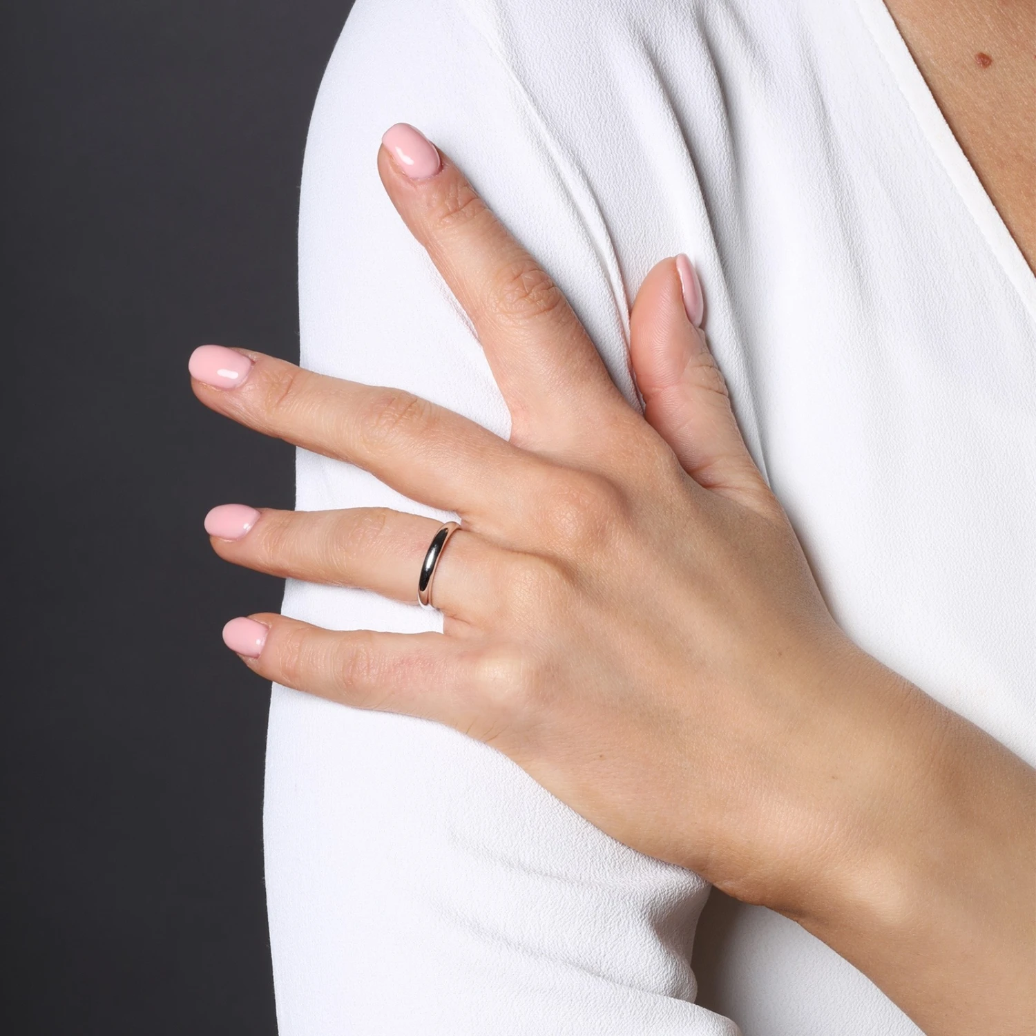 Chisholm Hunter 9ct White Gold D-Shape 3mm Wedding Ring 4 Chisholm Hunter 9ct White Gold D-Shape 3mm Wedding Ring - Image 2