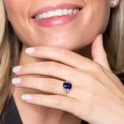 Chisholm Hunter 18ct White Gold Oval Cut 3.12ct Sapphire And 0.60ct Diamond Three Stone Ring 13 Chisholm Hunter 18ct White Gold Oval Cut 3.12ct Sapphire And 0.60ct Diamond Three Stone Ring -Chisholm Hunter 13 110 05 0056 om 2