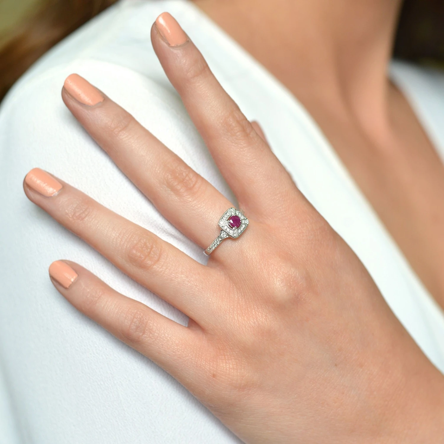 Chisholm Hunter 18ct White Gold 0.25ct Ruby Halo Ring 6 Chisholm Hunter 18ct White Gold 0.25ct Ruby Halo Ring - Image 4