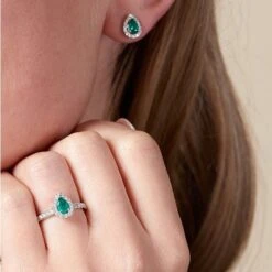 Chisholm Hunter 18ct White Gold 0.40ct Diamond And 0.38ct Emerald Pear Halo Solitaire -Chisholm Hunter 13 112 01 0068 om 2