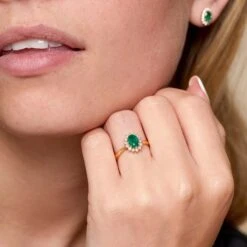 Chisholm Hunter 18ct Yellow Gold Round Brilliant Cut 0.22ct Diamond And 0.68ct Emerald Ring -Chisholm Hunter 13 112 02 0039 om 2