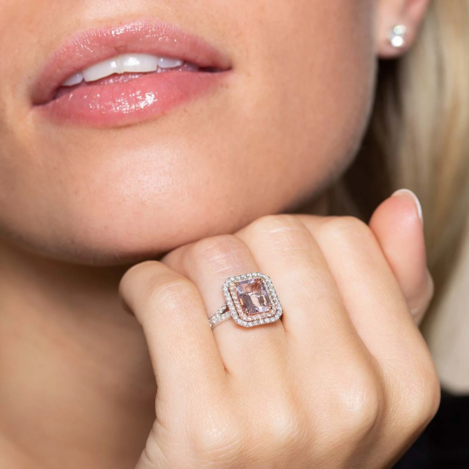 Chisholm Hunter 18ct White Gold Cushion Cut 2.36ct Morganite And 0.48ct Diamond Cluster Ring 8 Chisholm Hunter 18ct White Gold Cushion Cut 2.36ct Morganite And 0.48ct Diamond Cluster Ring - Image 6