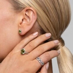 Chisholm Hunter 18ct White Gold Diamond 0.21ct And Peridot 3.15ct Halo Ring -Chisholm Hunter 13 118 04 0032 om c 2