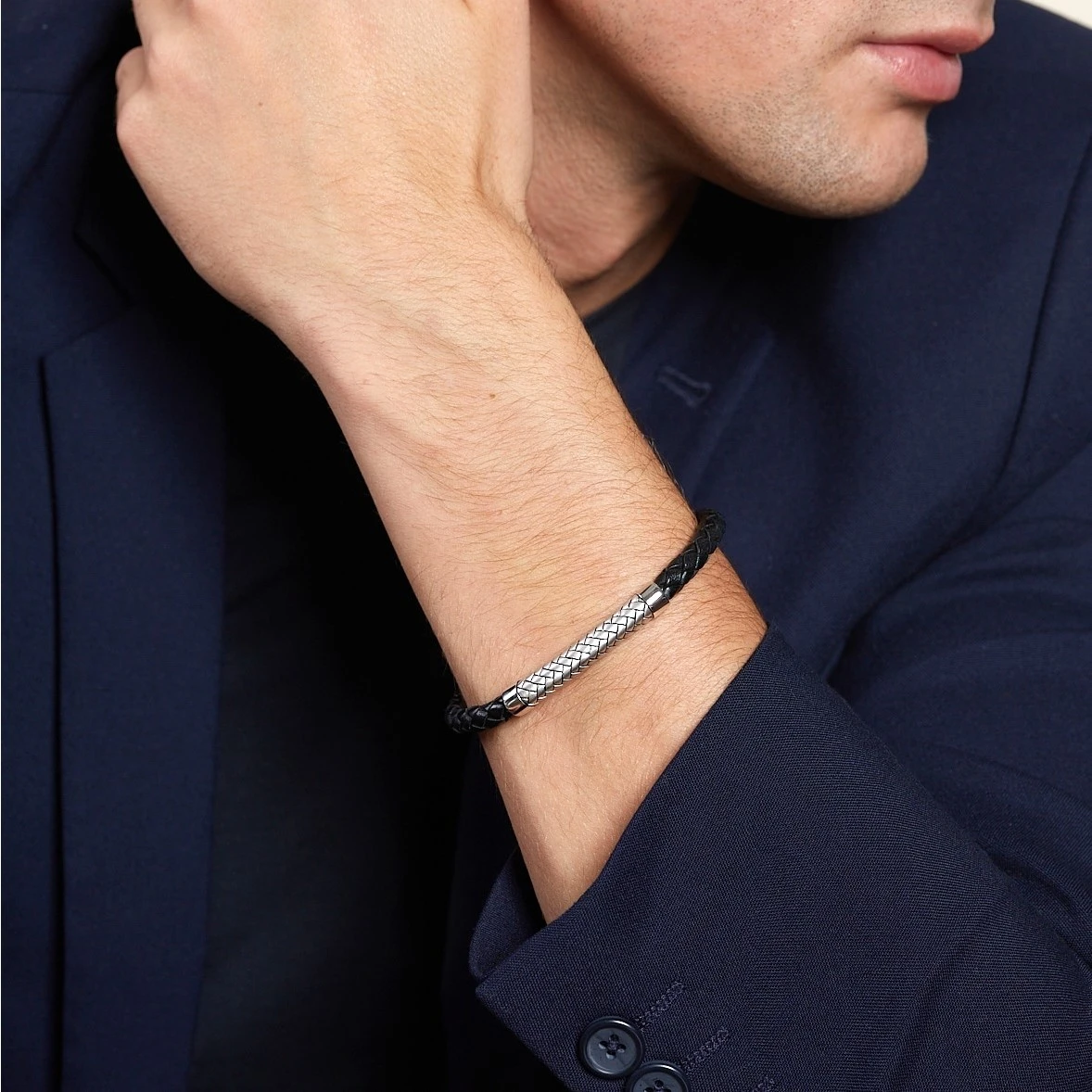 Chisholm Hunter Sterling Silver Herringbone & Plaited Leather Mens Bracelet 4 Chisholm Hunter Sterling Silver Herringbone & Plaited Leather Mens Bracelet - Image 2