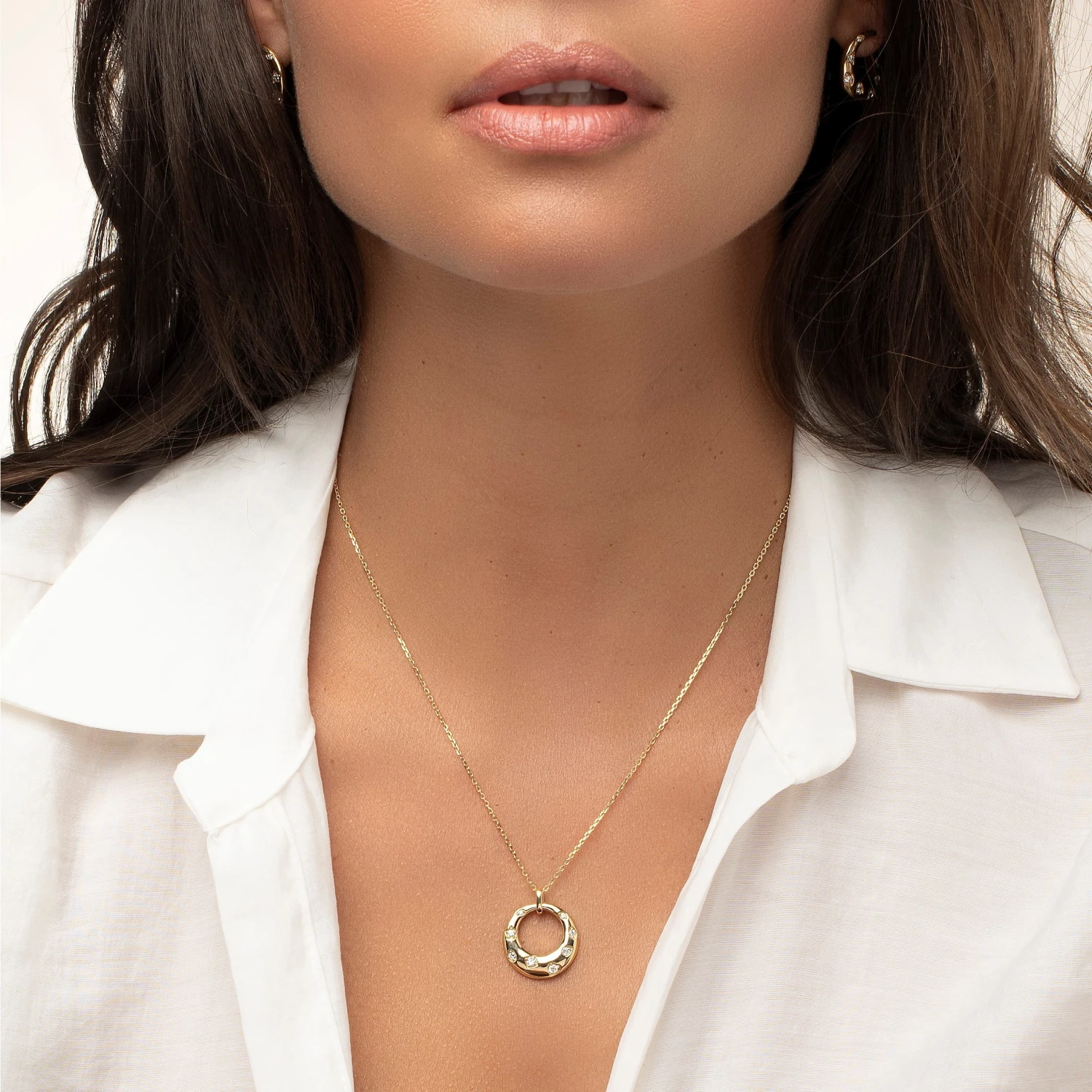 Chisholm Hunter 18ct Yellow Gold 0.22ct Round Brilliant Open Circle Fancy Diamond Pendant 4 Chisholm Hunter 18ct Yellow Gold 0.22ct Round Brilliant Open Circle Fancy Diamond Pendant - Image 2