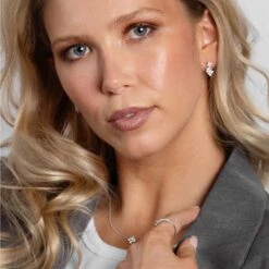 Chisholm Hunter 9ct White Gold Brilliant Cut 0.33ct Cluster Pendant Necklace -Chisholm Hunter 15 119 12 0109 om c 2