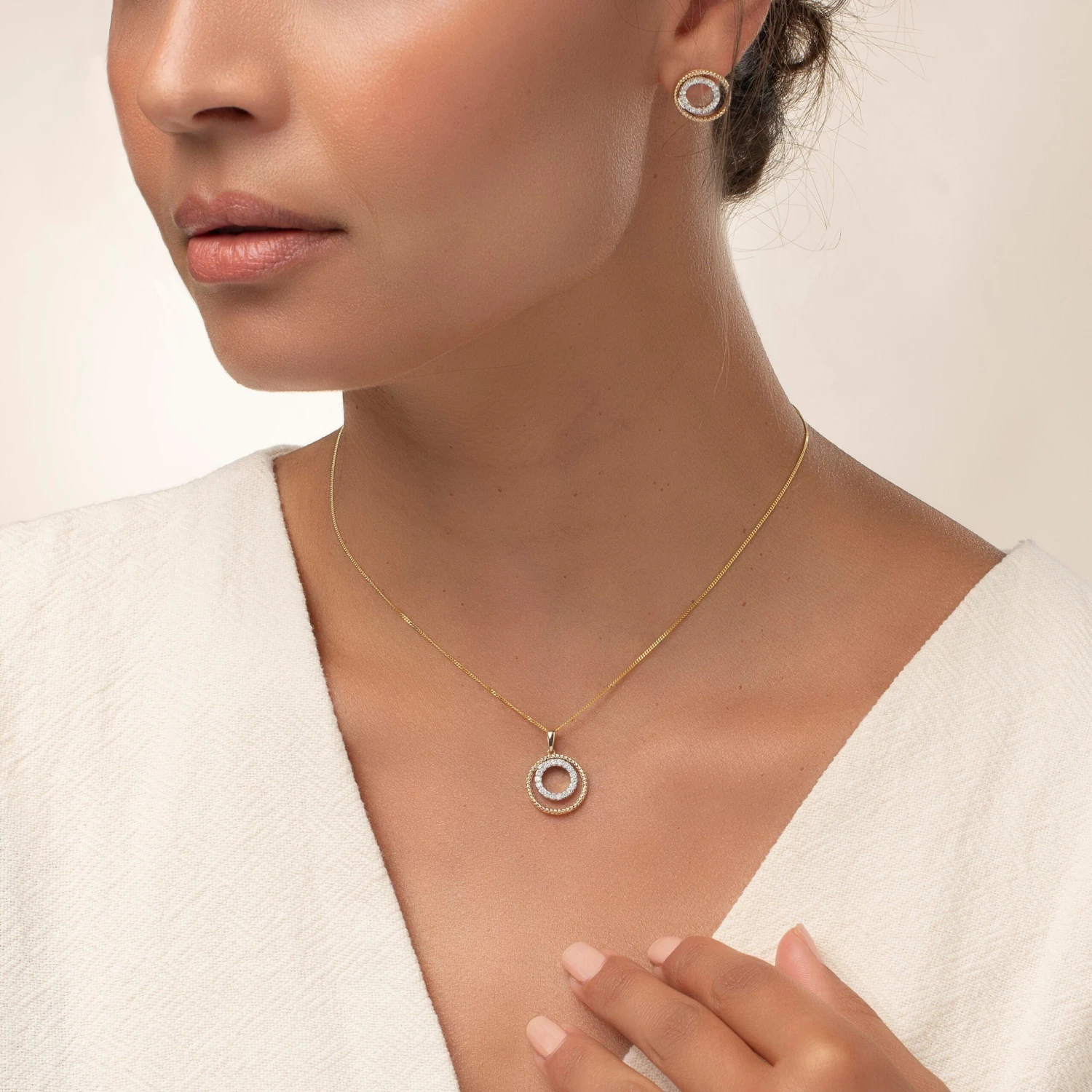 Chisholm Hunter 9ct Yellow Gold Round Brilliant 0.34ct Diamond Double Open Circle Earrings 7 Chisholm Hunter 9ct Yellow Gold Round Brilliant 0.34ct Diamond Double Open Circle Earrings - Image 5