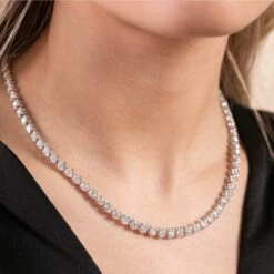 Chisholm Hunter 18ct White Gold 17.00ct Round Brilliant Cut Diamond Necklet -Chisholm Hunter 15 120 01 0129 om 3