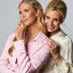 Chisholm Hunter 18ct White Gold Brilliant Cut 0.50ct Diamond Stud Earrings -Chisholm Hunter 15 121 01 0002 om c 1