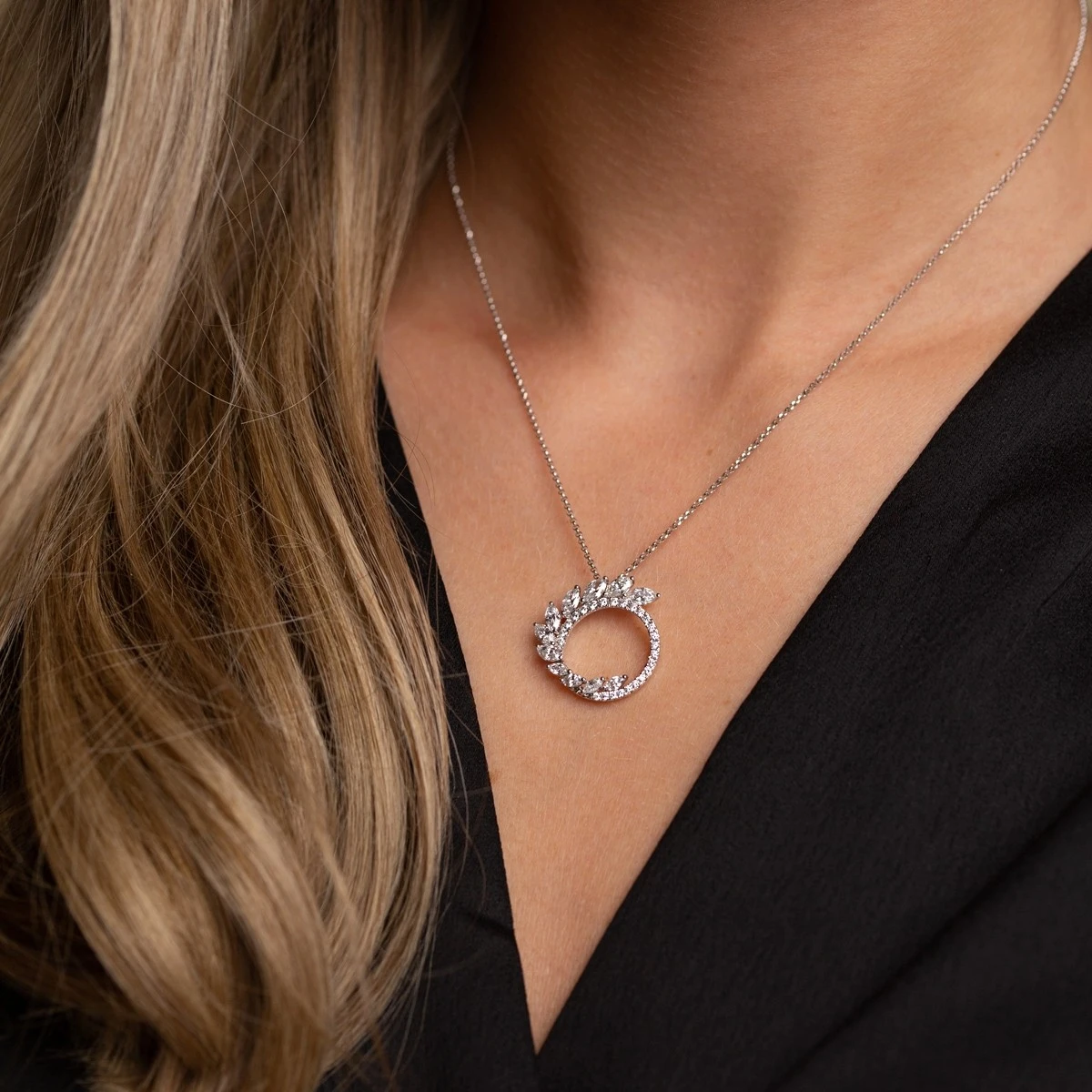 Chisholm Hunter 18ct White Gold 1.33ct Marquise And Brilliant Cut Fancy Circle Pendant 5 Chisholm Hunter 18ct White Gold 1.33ct Marquise And Brilliant Cut Fancy Circle Pendant - Image 3