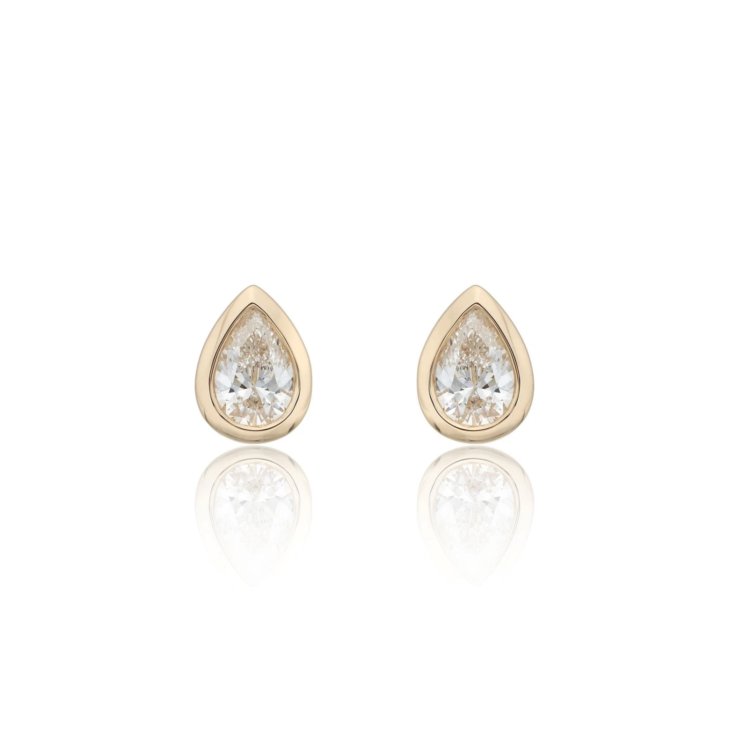 Chisholm Hunter 18ct Yellow Gold 0.28ct Pear Solitaire Diamond Earrings 3 Chisholm Hunter 18ct Yellow Gold 0.28ct Pear Solitaire Diamond Earrings
