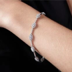 Chisholm Hunter 18ct White Gold Marquise Cut 3.25ct Diamond Cluster Bracelet 11 Chisholm Hunter 18ct White Gold Marquise Cut 3.25ct Diamond Cluster Bracelet -Chisholm Hunter 15 122 02 0045 om 2