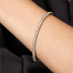 Chisholm Hunter 9ct Yellow Gold Brilliant Cut Diamond 2.00ct Tennis Bracelet -Chisholm Hunter 15 122 04 0031 om 2