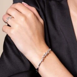 Chisholm Hunter 18ct White Gold 1.38ct Princess Cut Bangle -Chisholm Hunter 15 123 01 0054 om 1