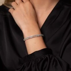 Chisholm Hunter 9ct White Gold Brilliant Cut Diamond 1.94ct Bangle -Chisholm Hunter 15 123 03 0054 9ct white gold brilliant cut diamond 1.94ct bangle