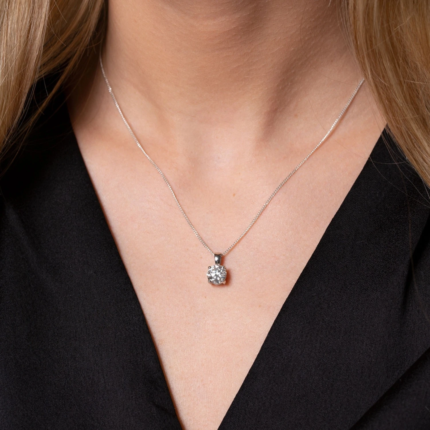 Chisholm Hunter 18ct White Gold Brilliant Cut 1.50ct Diamond Pendant Necklace 4 Chisholm Hunter 18ct White Gold Brilliant Cut 1.50ct Diamond Pendant Necklace - Image 2