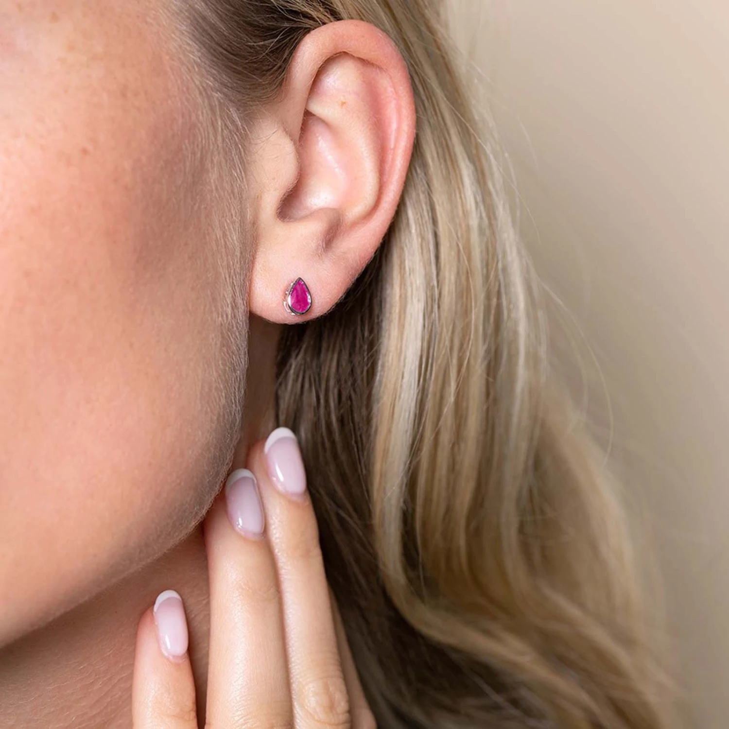 Chisholm Hunter 9ct White Gold Pear Cut Ruby Rub Over Earrings 4 Chisholm Hunter 9ct White Gold Pear Cut Ruby Rub Over Earrings - Image 2