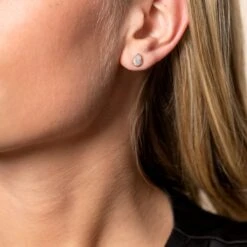 Chisholm Hunter 9ct Yellow Gold Pear Cut Cubic Zirconia Stud Earrings -Chisholm Hunter 17 137 05 0017 om 1