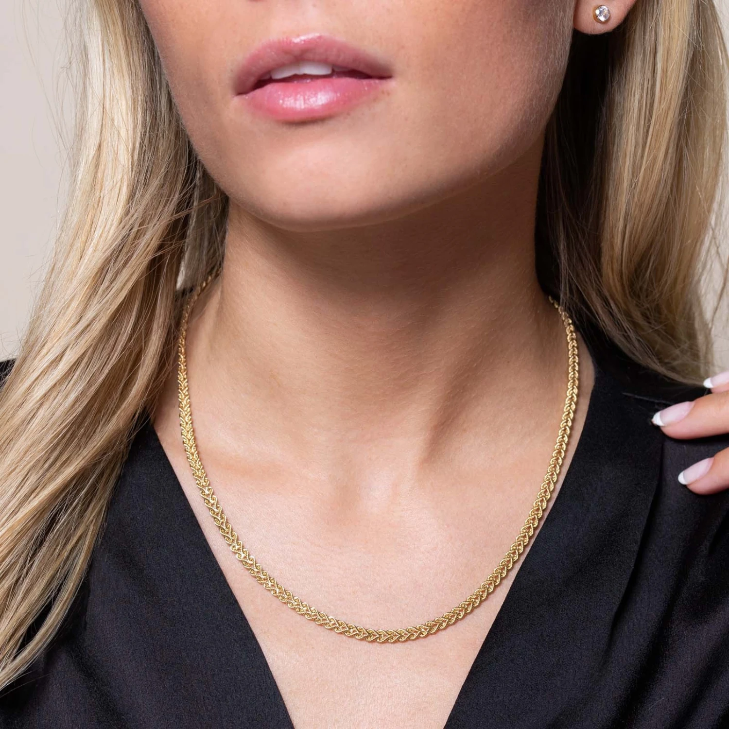 Chisholm Hunter 9ct Yellow Gold Ladies Herringbone Heart Chain Necklace 7 Chisholm Hunter 9ct Yellow Gold Ladies Herringbone Heart Chain Necklace - Image 5