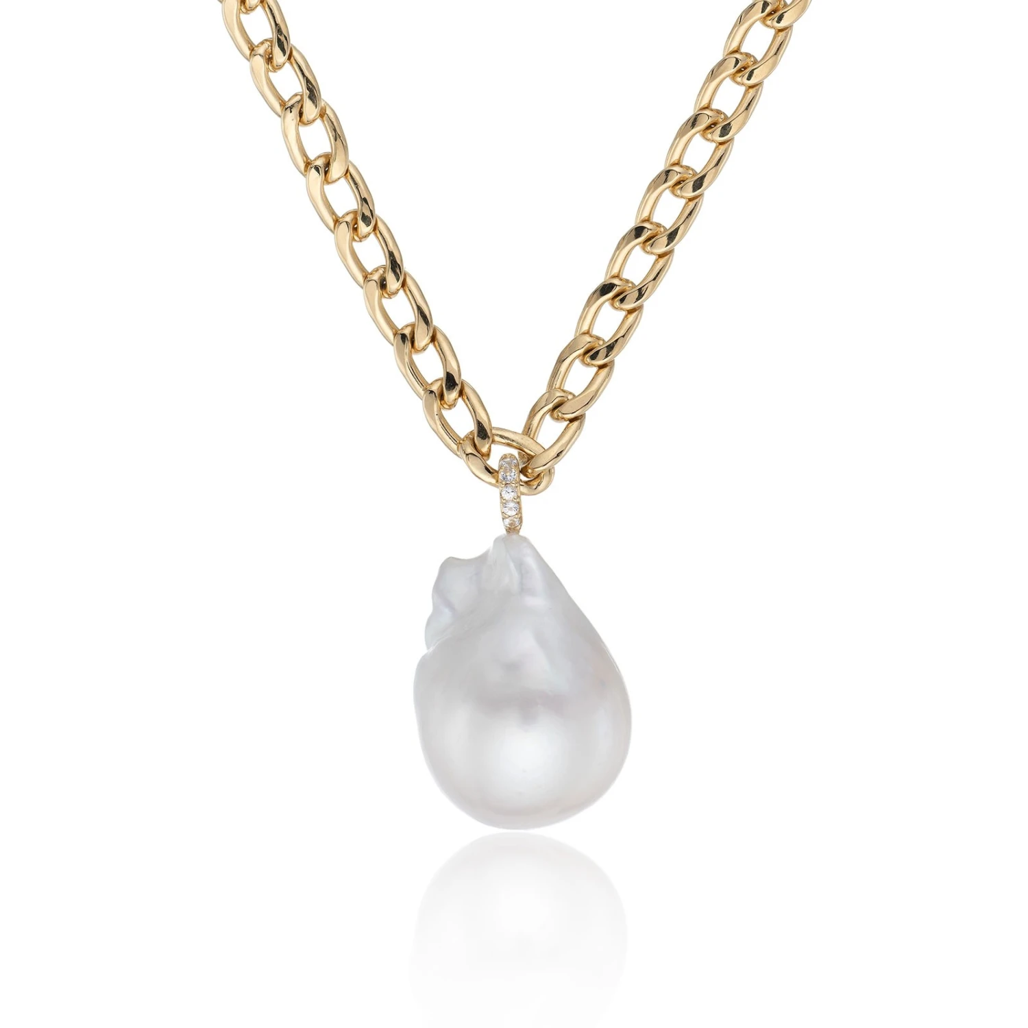 Chisholm Hunter 14ct Yellow Gold Plated Pearl And White Sapphire Pendant 3 Chisholm Hunter 14ct Yellow Gold Plated Pearl And White Sapphire Pendant