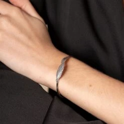 Chisholm Hunter Silver Double Feather Torque Bangle 8 Chisholm Hunter Silver Double Feather Torque Bangle -Chisholm Hunter 4 129 03 0053 om 1