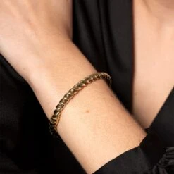 Chisholm Hunter Sterling Silver Yellow Gold Plated Rope Twist Bangle 10 Chisholm Hunter Sterling Silver Yellow Gold Plated Rope Twist Bangle -Chisholm Hunter 4 129 06 0004 om 1